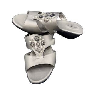 silver Cloud walkers beaded wedge sandals Size 12W